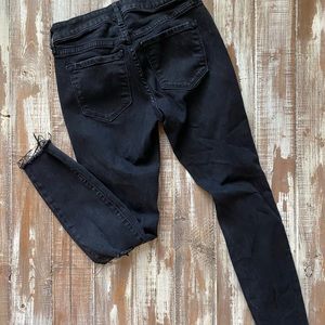 Old navy black petite rock star skinny jeans